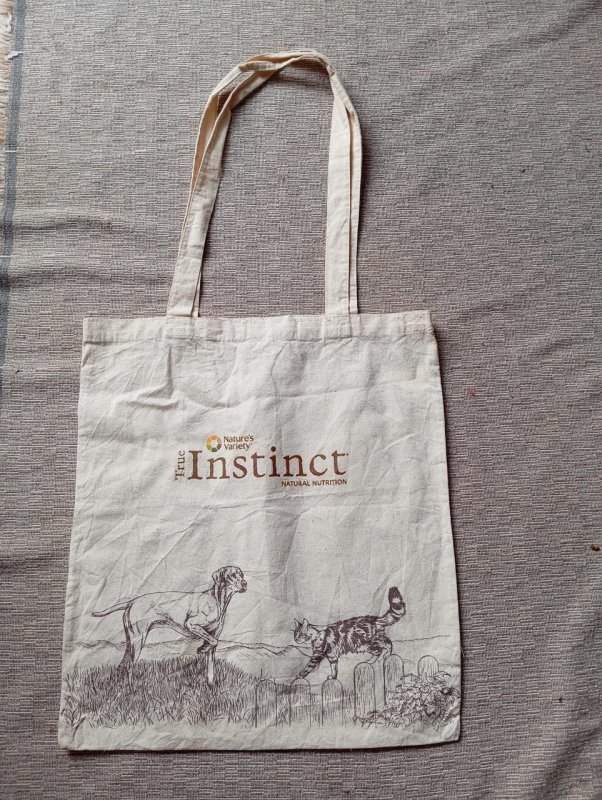 Tote bag