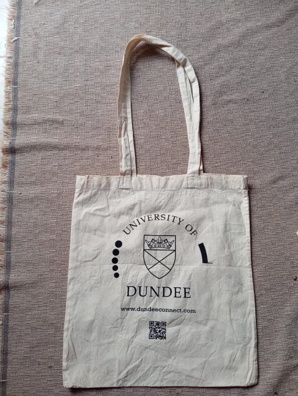 Tote bag